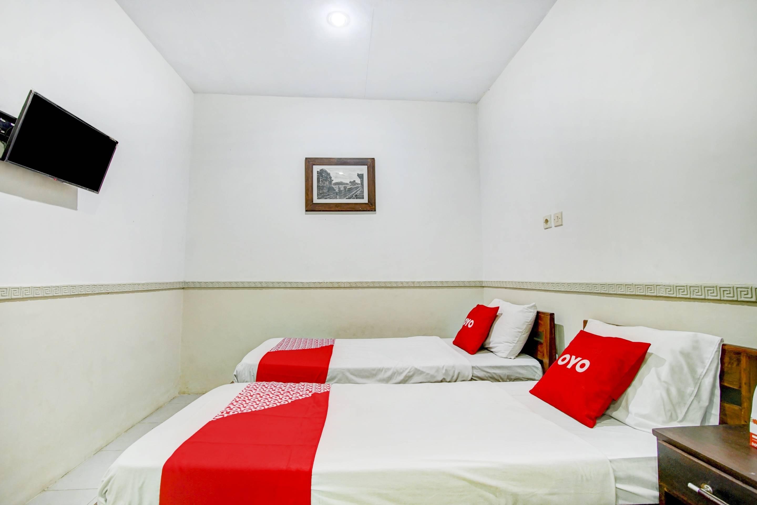 Hotel Reddoorz Near Stasiun Malang Kota Lama 2 Exterior foto