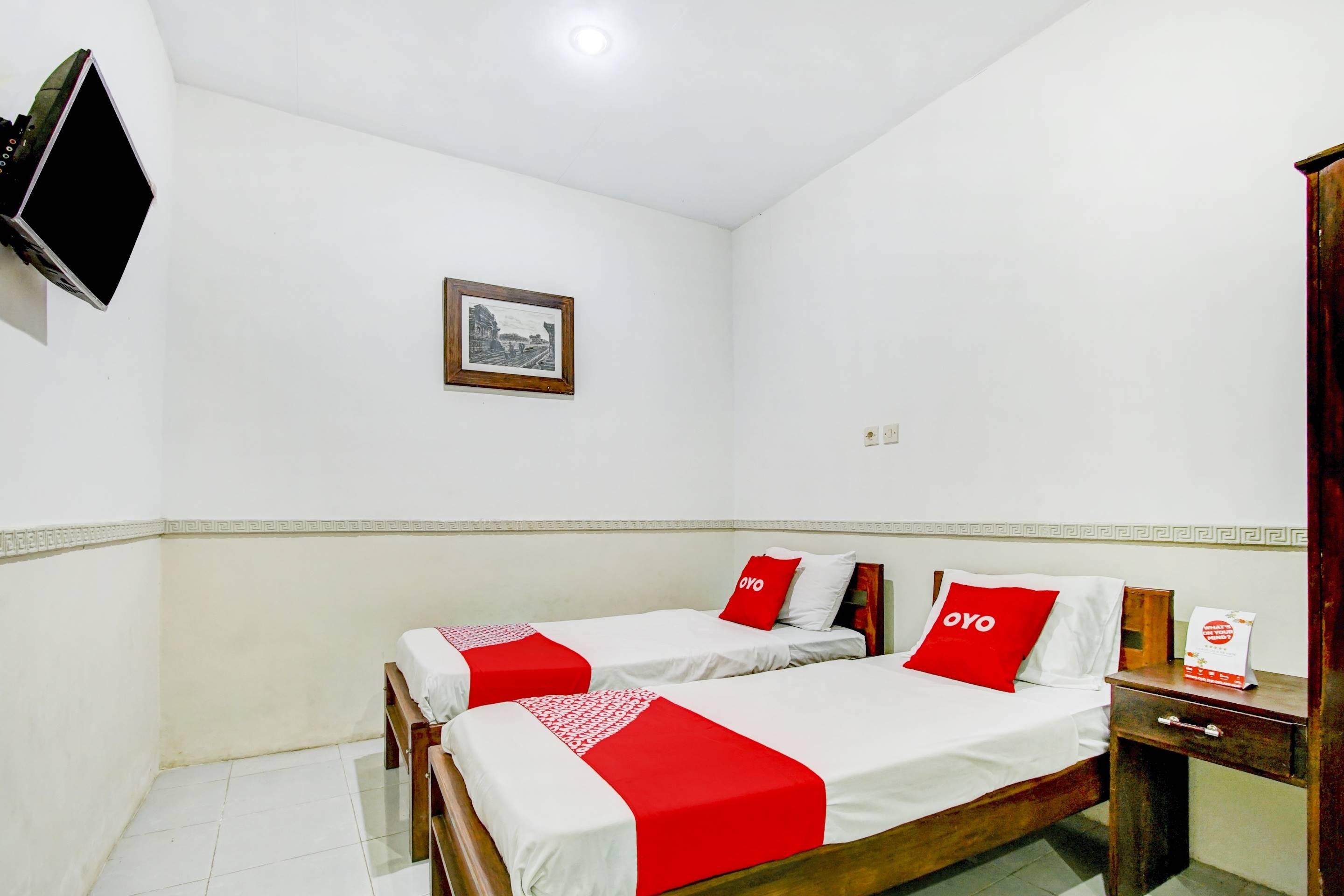 Hotel Reddoorz Near Stasiun Malang Kota Lama 2 Exterior foto